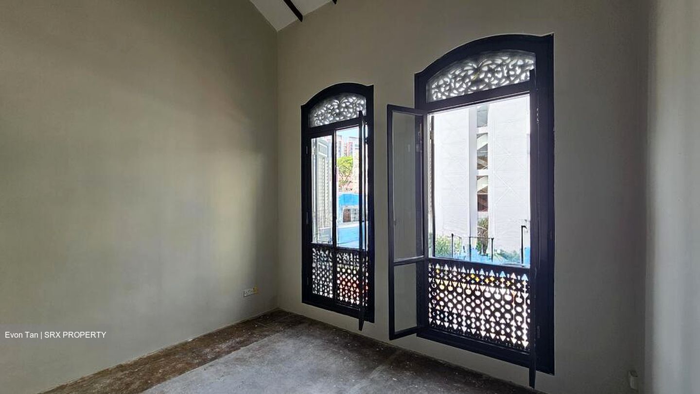 Joo Chiat Road (D15), Shop House #586027291